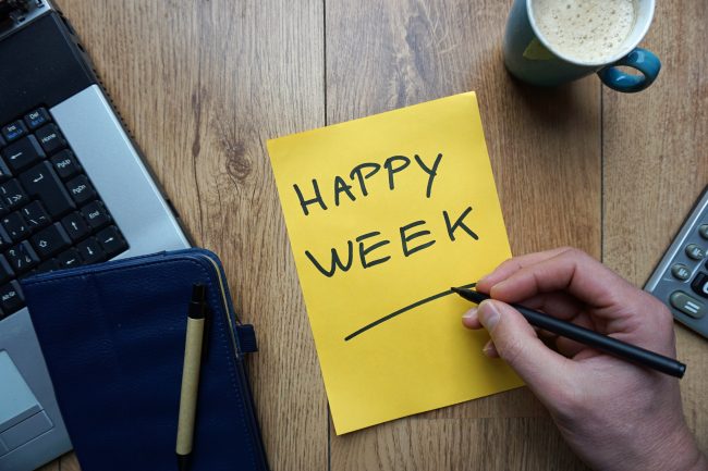 Happy week written settimana internazionale felicità al lavoro
